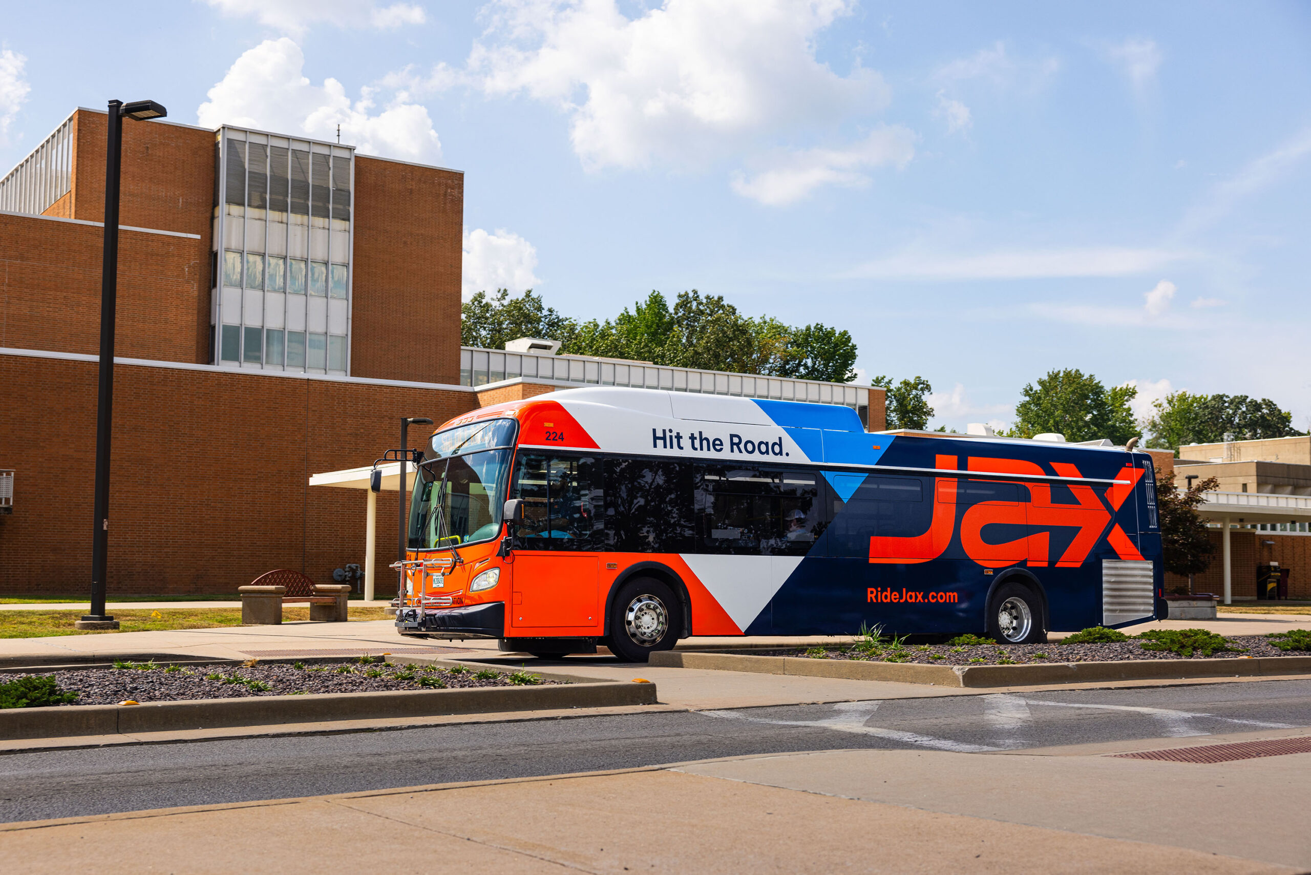 Saluki Express - JAX bus